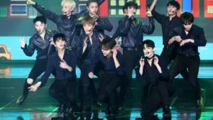 K-pop Bain with group