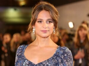 Alicia Vikander