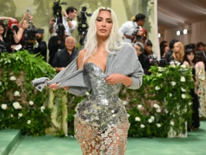 Lewis Hamilton Co-Hosts Met Gala